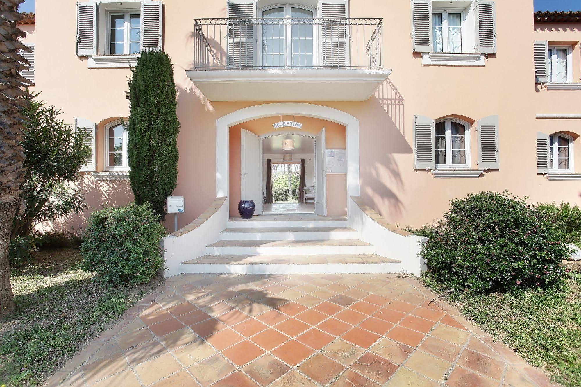 גרימו Residence Odalys La Palmeraie מראה חיצוני תמונה